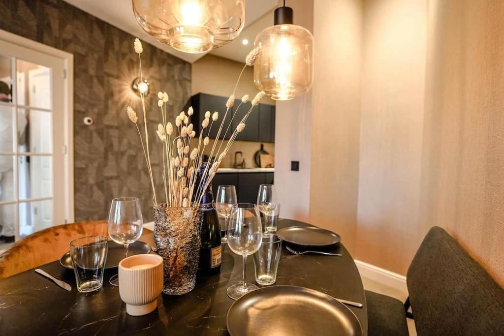 Haya Beachhouse - King Apartment