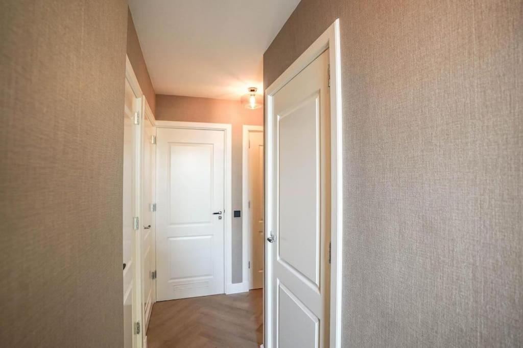 Haya Beachhouse - King Apartment
